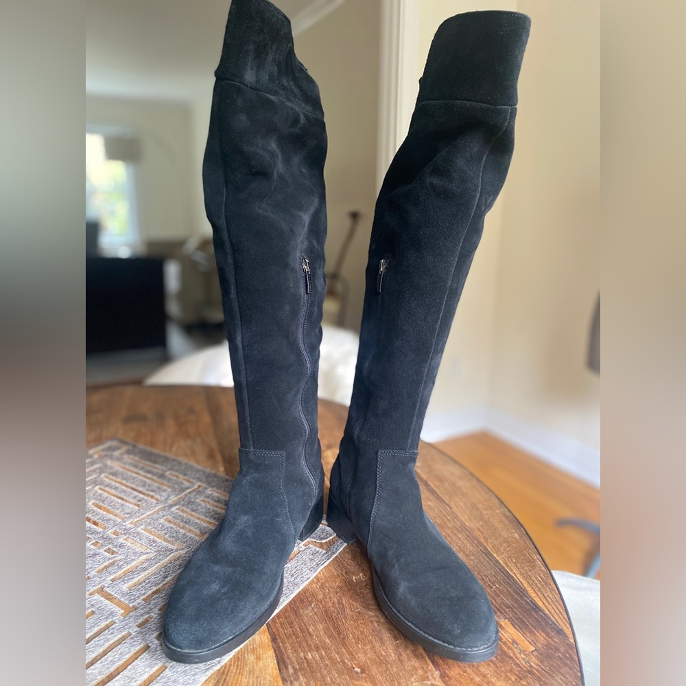 La CANADIENNE Black Suede Over-the-Knee Boots
